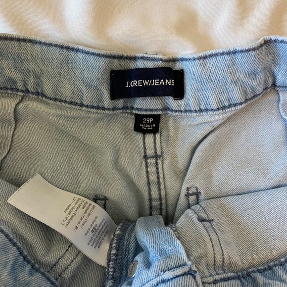 J. Crew Straight Leg Cropped Button Fly Jeans Light Wash Size 29P - Picture 7 of 10